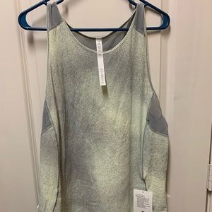 Lululemon sculpt tank, NWT size 12